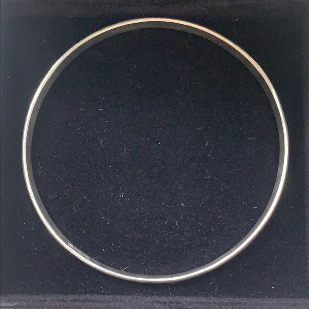 Silver bangle bracelet - Picture 2 of 4